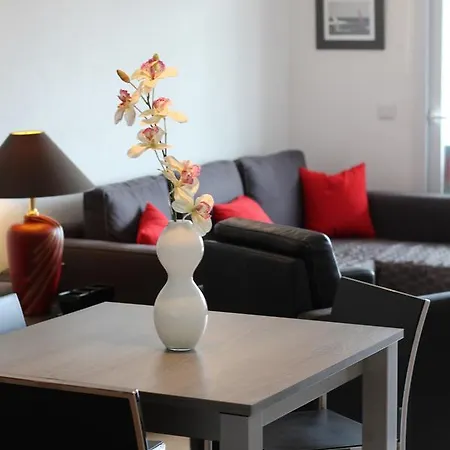 Canigo Holidays Apartment Roses
